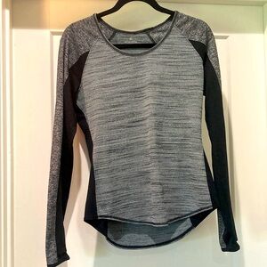 Athleta Medium Long Sleeve Athleisure Top